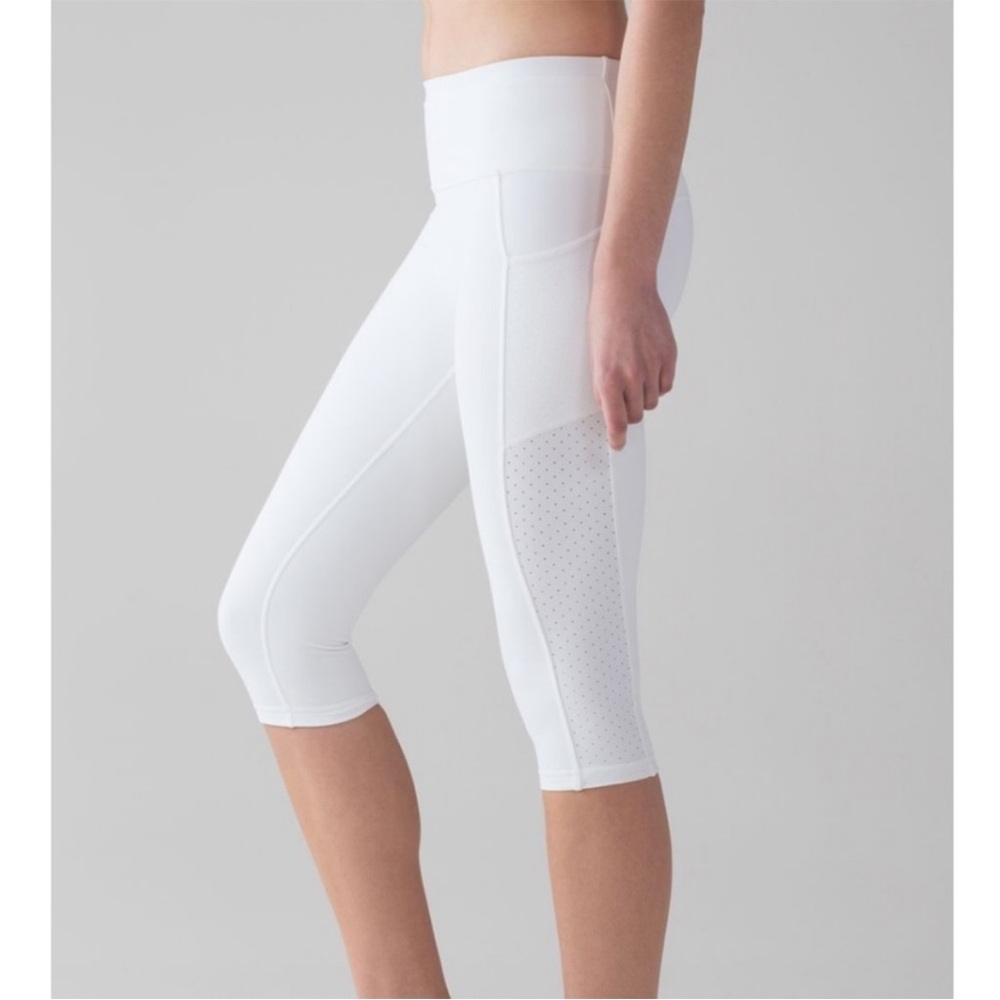 LULULEMON Mind Over Miles Crop Leggings (17")
White Size 8
